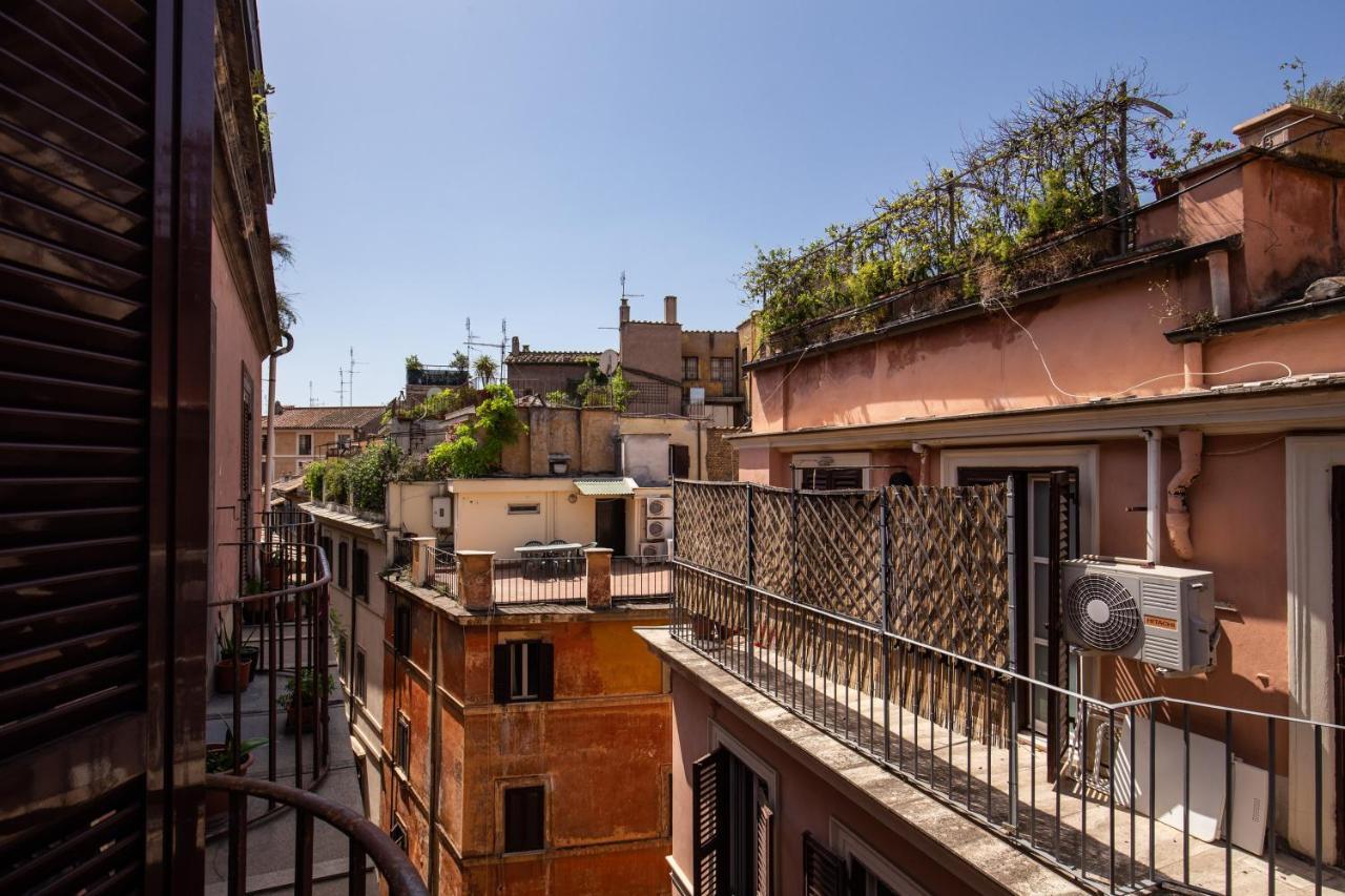 Lovely With Balcony In Campo De' Fiori Apartment Rom
