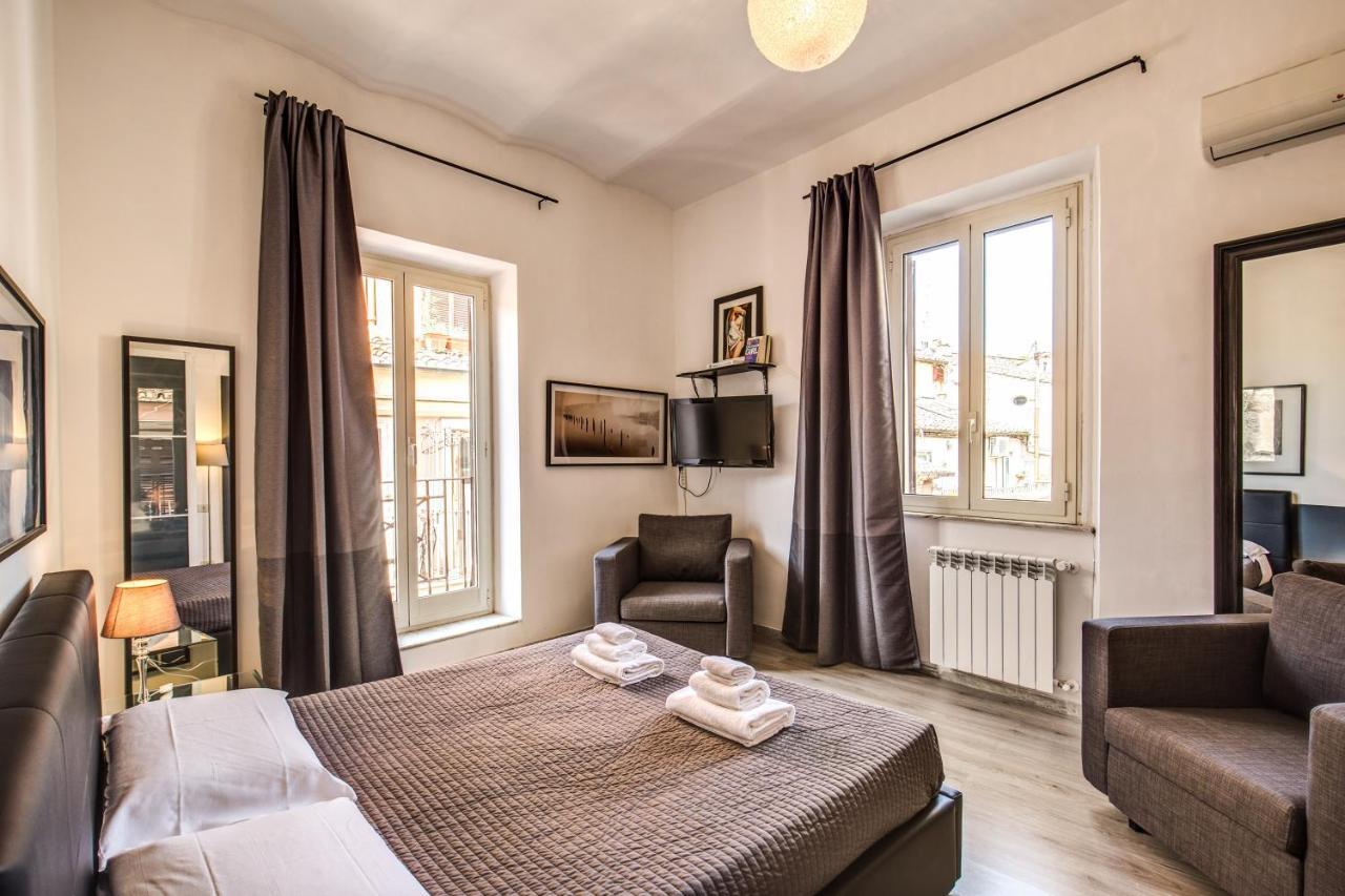 Appartamento Lovely With Balcony In Campo De' Fiori
